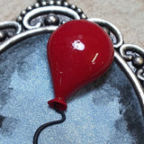 Collana It, palloncino con barchetta di carta ispirata al film Pennywise (IT), realizzata a mano con paste polimeriche