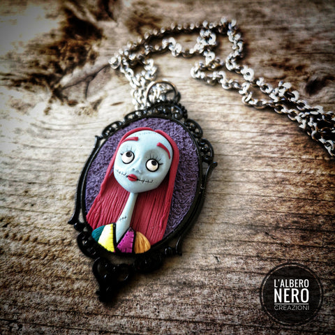 Collana Sally