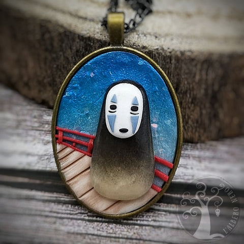 Collana Senzavolto, fanart ispirata al film  La città incantata, realizzato a mano in paste polimeriche