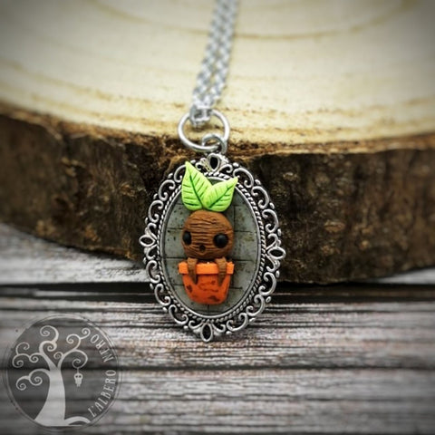 Collana baby mandragola, ispirata al mondo magico di Harry Potter, fanart realizzata a mano in paste polimeriche